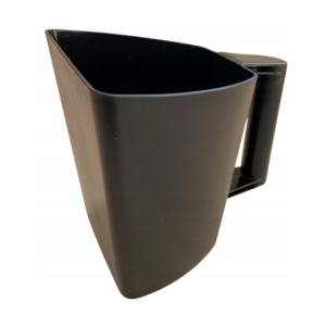 czarna miarka do paszy 2 kg kubek dozownik do zboża 2l